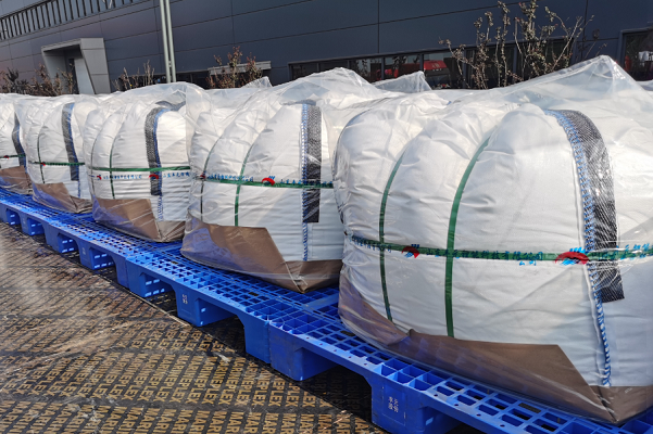 比亞迪電池新簽:3年磷酸鐵鋰采購/開發(fā)