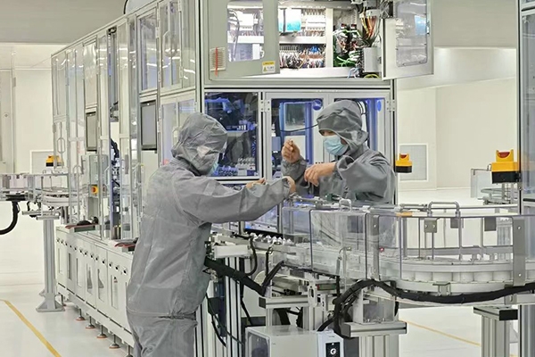 120億!兼容磷酸鐵鋰、鈉離子及半固態電池體系!這一項目試產