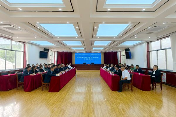 總投資超1億！這一光儲充一體化項(xiàng)目簽約落地甘肅平?jīng)?></a></dt>

                <dd><a href="http://m.chronotech.cn/news/guonei/0Z21504U2025.html" target="_blank">總投資超1億！這一光儲充一體化項(xiàng)目簽約落地甘</a></dd>



              </dl>




            </div>

            <!-- /bd -->

          </div>



          <div   id="nhf1hfv75"   class="s-ad" style="">
            <!--<div   id="nhf1hfv75"   class="adico">-->

          </div><!-- 廣告位：電池網(wǎng)文章頁面4 -->

          <!--<script type="text/javascript">BAIDU_CLB_fillSlot("533185");</script></div>		-->

          <!--

<div   id="nhf1hfv75"   class="s-ad" style="">

<script type="text/javascript">BAIDU_CLB_fillSlot("532569");</script></div>

-->



          <div   id="nhf1hfv75"   class="essence-mod mod-side mar-b-30">

            <div   id="nhf1hfv75"   class="tabtitle">

              <ul id="test11_li_now_">

                <li id="nhf1hfv75"    class="now"><a>日閱讀榜</a></li>

                <li><a>周閱讀榜</a></li>

                <li><a>月閱讀榜</a></li>

              </ul>

            </div>

            <div   id="nhf1hfv75"   class="list13">

              <div   class="nhf1hfv75"   id="test11_1" class="tablist block">



                <div   id="nhf1hfv75"   class="mod-tab-panel current">

                  <ul class="ep-dotlist ep-list-rank">

                    <li><span id="nhf1hfv75"    class="num">1</span><span id="nhf1hfv75"    class="count">(10-25)</span><a href=