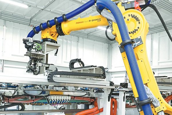 龍凈蜂巢礦山重卡動力電池模組PACK生產線項目穩步推進中