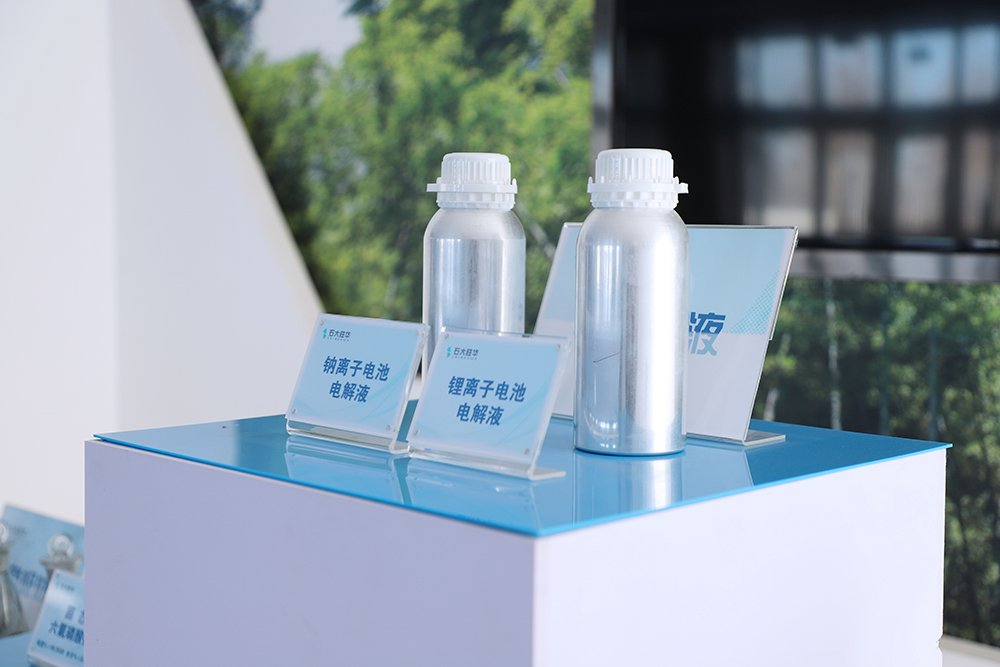 電解液賽道“漲”聲雷動！他們還直喊：虧了虧了？