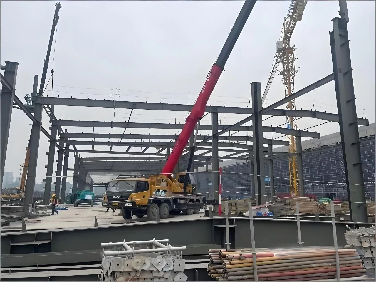 約50億！安邁特（內(nèi)江）這一復(fù)合集流體項目一期主體沖刺封頂