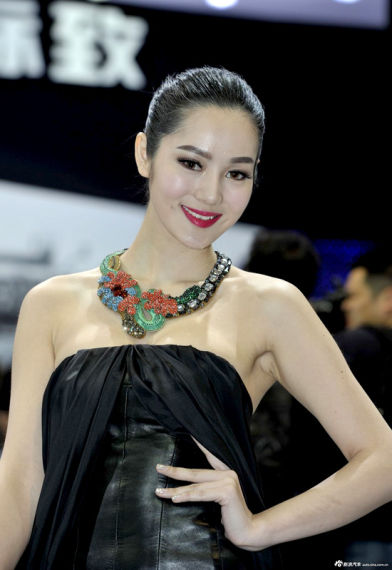 標(biāo)致展臺7號模特