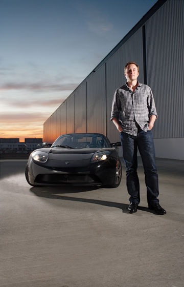 “Tesla的影響就是吸引其他的公司和我們一起來生產(chǎn)電動車，最后我們可能只能占市場份額的一小部分，但我們卻引領(lǐng)了整個行業(yè)。”埃隆·馬斯克接受央視的采訪時如此表示