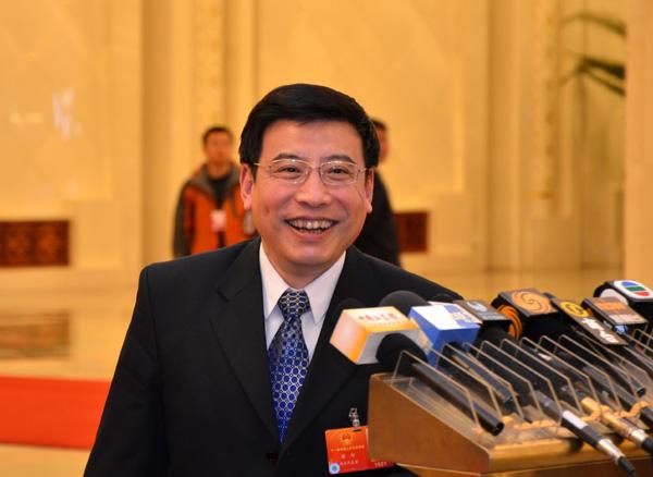 工信部苗圩：正抓緊編制“互聯(lián)網(wǎng)+”規(guī)劃