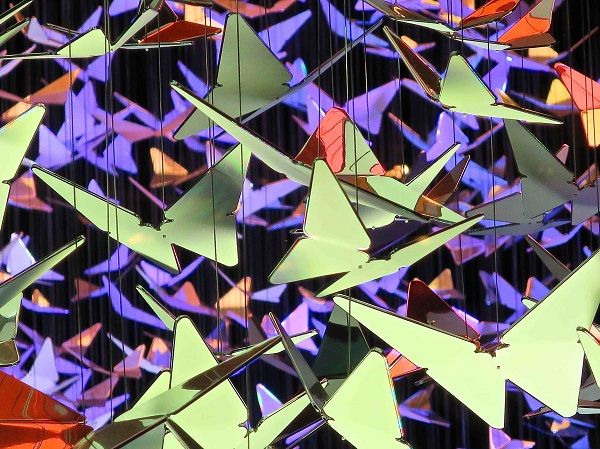 美到爆炸!蘋果Apple Watch巨幅玻璃廣告來了 美到爆炸!蘋果Apple Watch巨幅玻璃廣告來了