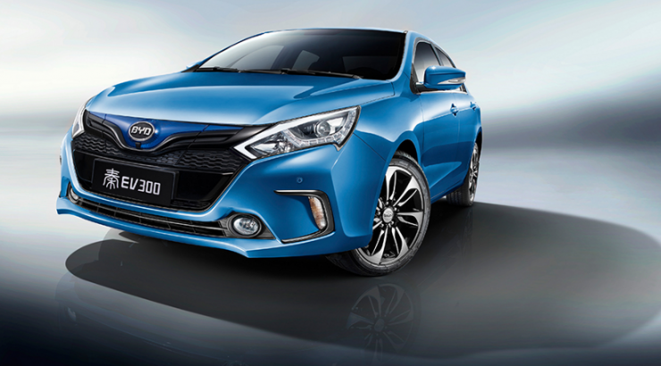 在特斯拉Model 3發布的前一天,比亞迪推出兩款車型 在特斯拉Model 3發布的前一天,比亞迪推出兩款車型