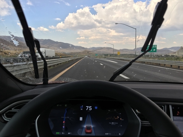 親歷特斯拉Gigafactory超級(jí)工廠開(kāi)幕