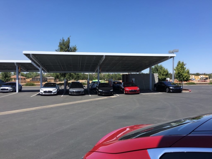 親歷特斯拉Gigafactory超級(jí)工廠開(kāi)幕