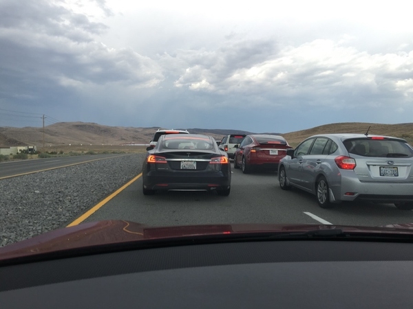 親歷特斯拉Gigafactory超級(jí)工廠開(kāi)幕