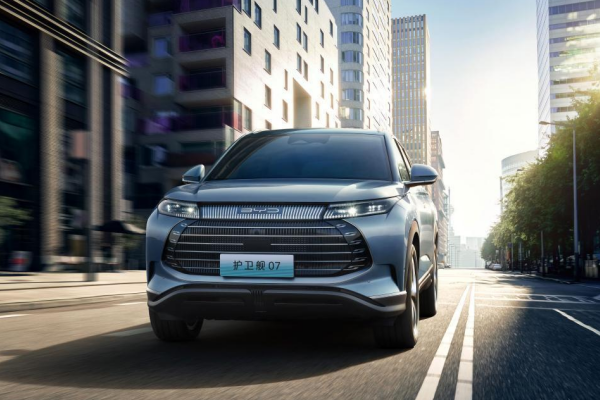 通勤可純電，遠行亦從容！比亞迪又一智能超混SUV車型上市！