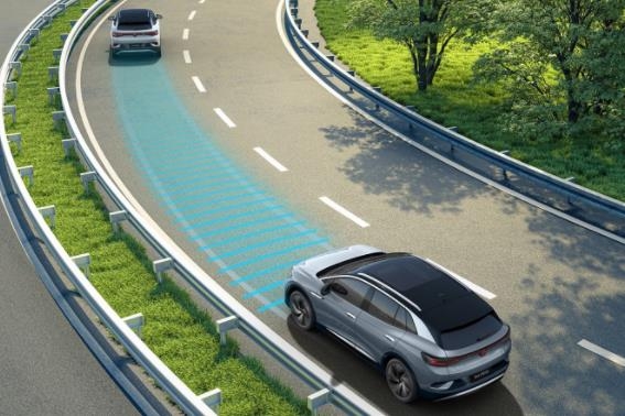 加速電動(dòng)化轉(zhuǎn)型!歐盟正式?jīng)Q定2035年禁售燃油車