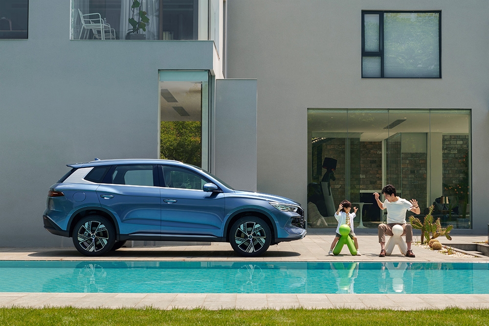 油電同價!打出王炸!比亞迪宋Pro DM-i冠軍版入門即高配