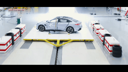 雙面側柱碰試驗(第二次側柱碰) 雙面側柱碰試驗(第二次側柱碰)