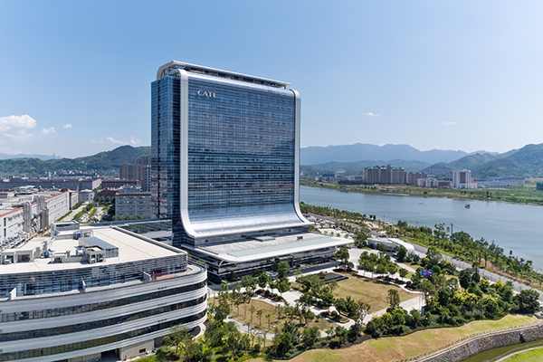 “寧王”低谷過,但沒窮過:凈利三年增幅近7倍