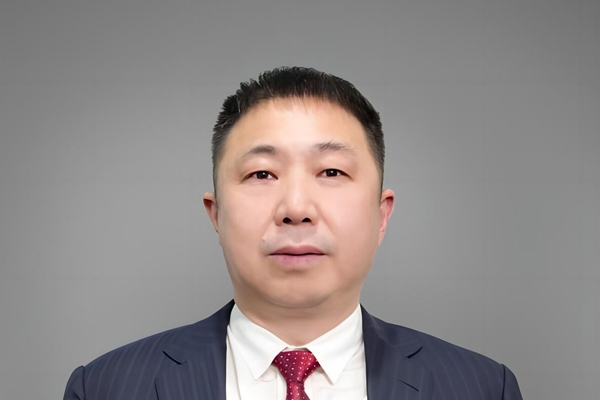 楚能新能源黃鋒：期冀龍年與同仁們一齊乘風破浪，龍騰四海！