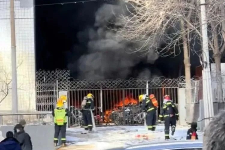 北京2月以來共發(fā)生電動(dòng)自行車火災(zāi)28起 26起因電池故障引發(fā)