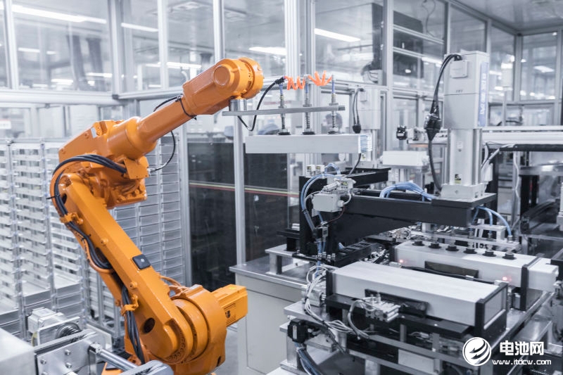 國務院:支持老舊新能源公交車和動力電池更新換代