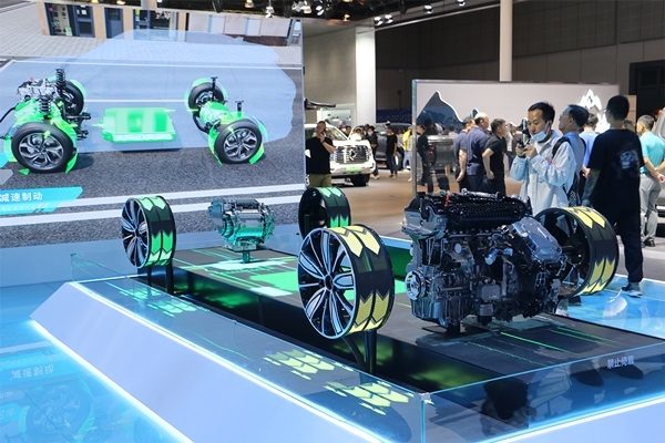 比亞迪/蔚來在列！9個(gè)聯(lián)合體進(jìn)入智能網(wǎng)聯(lián)車準(zhǔn)入和上路通行試點(diǎn)