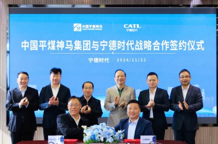 一日內(nèi)連簽兩大戰(zhàn)略協(xié)議，寧德時(shí)代在下一盤(pán)什么棋？