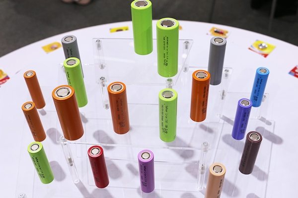 半數(shù)虧損！1家扭虧！38家鋰電領(lǐng)域上市公司2024年業(yè)績(jī)搶先看