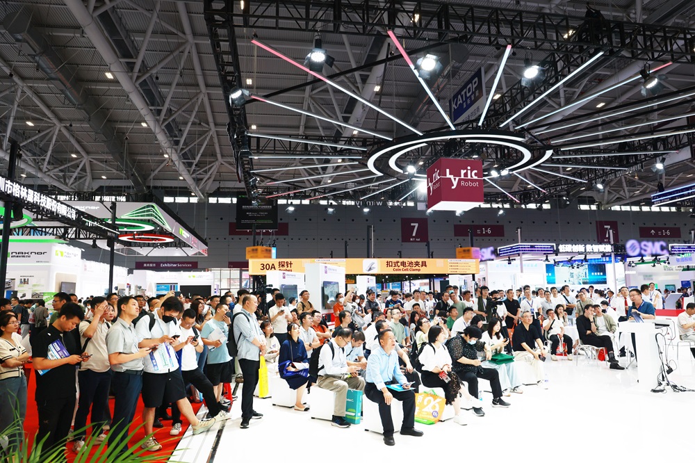 智驅(qū)未來 賦能全球丨利元亨閃耀深圳CIBF2025！