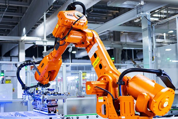 因動力電池生產(chǎn)問題！一車企召回部分國產(chǎn)純電動汽車