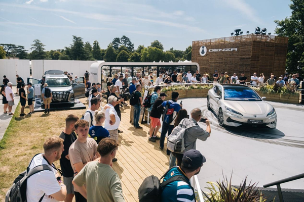 豹5首次海外動態展示！比亞迪攜三款車型再戰古德伍德