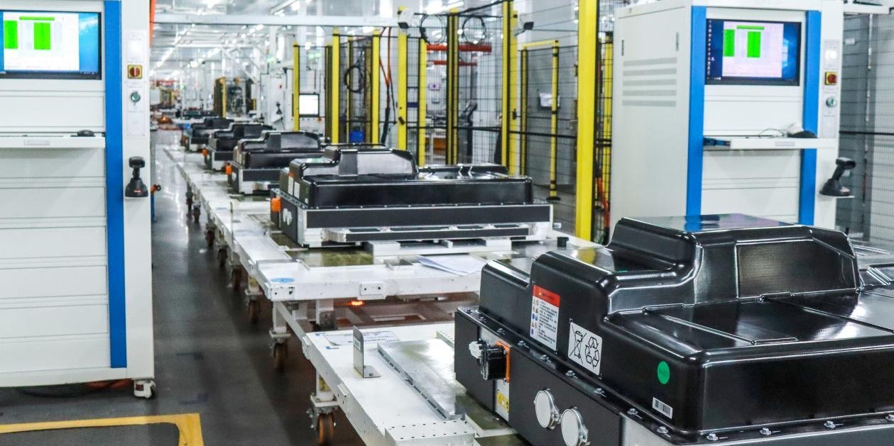 上半年全球動(dòng)力電池裝車(chē)量TOP10:松下止跌回升 LGES份額跌破10%