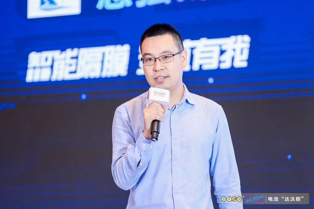 中信證券股份有限公司研究部副總裁、新能源汽車分析師李鷂