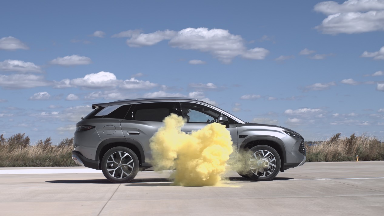 9.98萬起，2026款宋L DM-i上市，純電續航200km，標配云輦C！