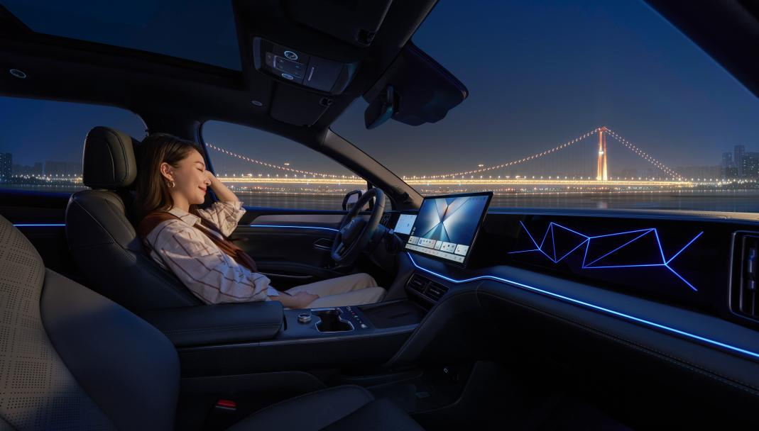 9.98萬起，2026款宋L DM-i上市，純電續航200km，標配云輦C！