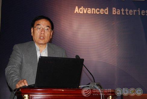 北京大學教授其魯