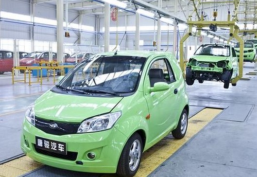 業內專家齊魯論劍 電動汽車亟需形成產業鏈