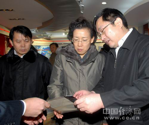 紅黃綠之爭(zhēng)轉(zhuǎn)戰(zhàn)新材料領(lǐng)域 樂凱集團(tuán)收獲多項(xiàng)“第一”