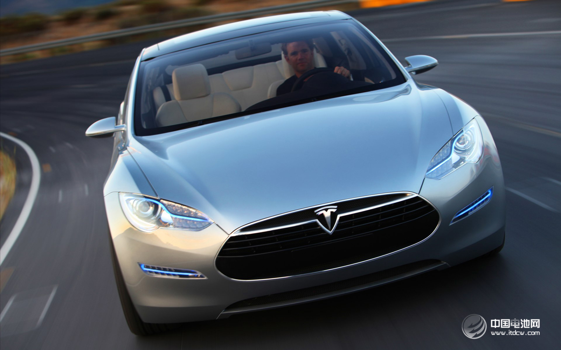 特斯拉在中國市場堅持直銷模式 拒絕侮辱對自由市場