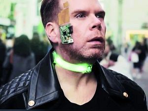 美國極客自我監控“吃喝拉撒” 佩戴七種設備 