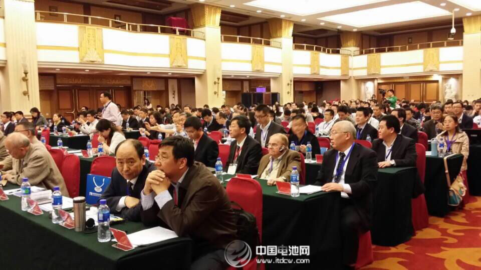 混合動力車市場與先進電池技術(shù)發(fā)展研討會召開
