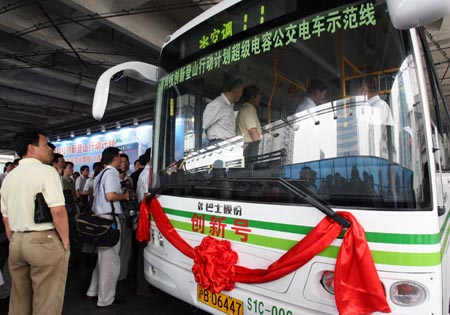 超級電容公交車緣何“墻內開花墻外香”？