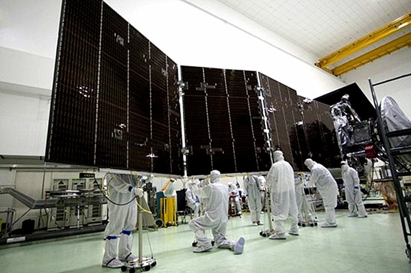 酒泉金塔萬晟恒光光電太陽能電池項目將試產