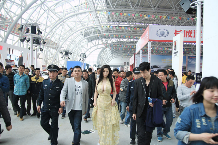 4月中國汽車產(chǎn)銷比3月有所回落 產(chǎn)銷量仍保持較高水平