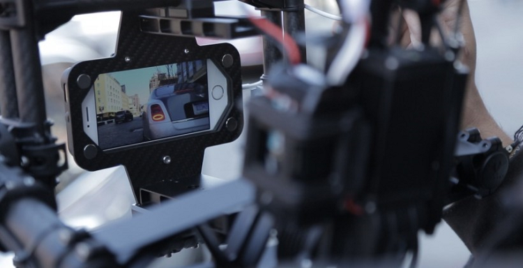 借助蘋果iPad Air 賓利車內(nèi)打造個(gè)超奢華移動工作室