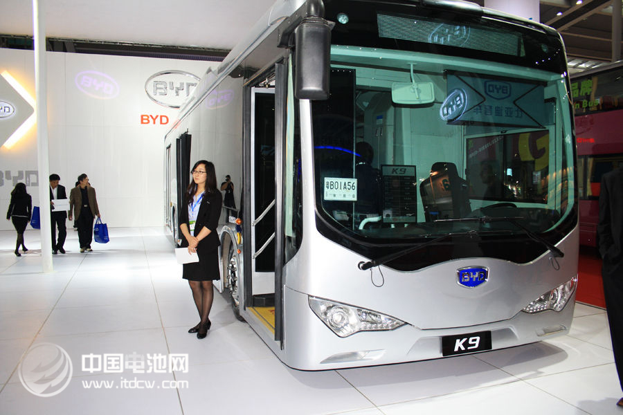 比亞迪：融資擴產動力電池 新能源車供不應求