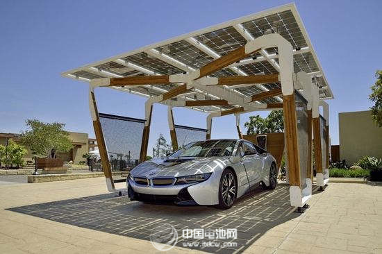 太陽(yáng)能電池充電電動(dòng)車 消費(fèi)者盼技術(shù)和市場(chǎng)普及