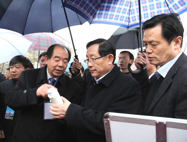 多氟多：太極故里造電池 電動(dòng)汽車“強(qiáng)心”路 