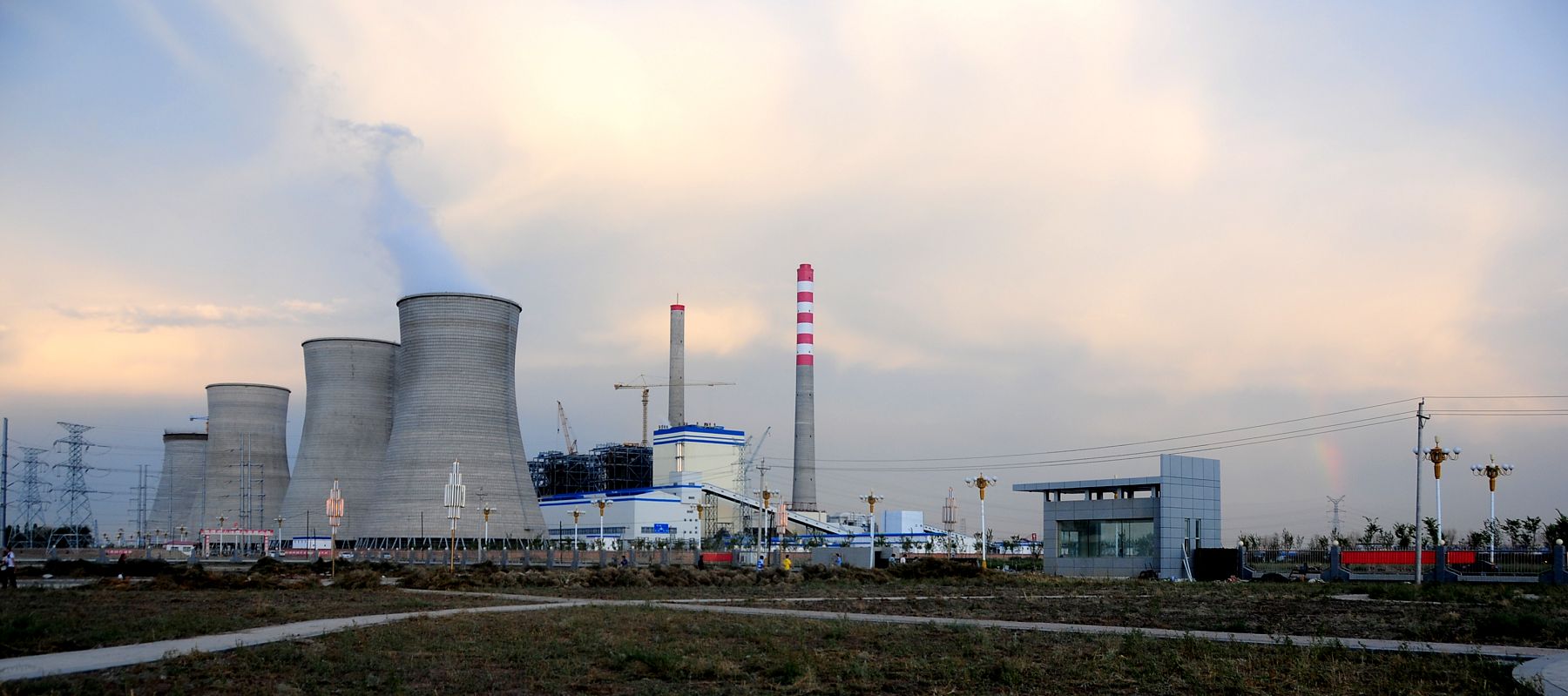 新疆信發鋁業突發事故 鋁價創新高引分岐