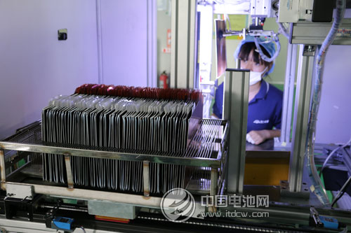 謹防新能源汽車產業“空心化” 別把最該鼓勵的忘了 謹防新能源汽車產業“空心化” 別把最該鼓勵的忘了