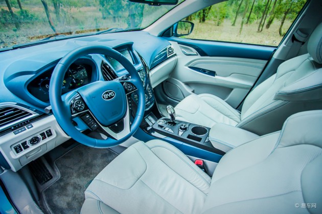 比亞迪書(shū)寫(xiě)“中國(guó)創(chuàng)造”奇跡:從銷(xiāo)量冠軍到技術(shù)高手 比亞迪書(shū)寫(xiě)“中國(guó)創(chuàng)造”奇跡:從銷(xiāo)量冠軍到技術(shù)高手