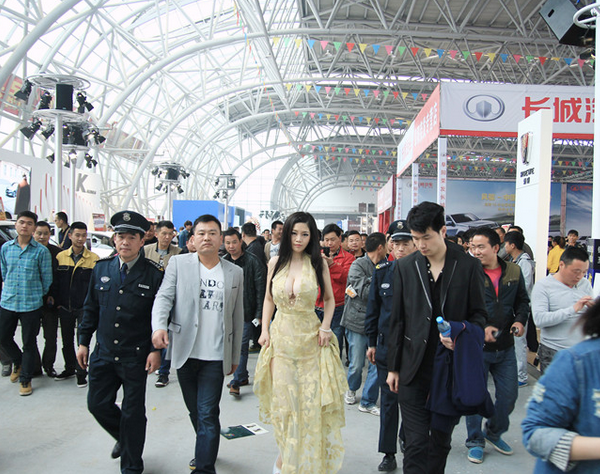 各路資本“淘金”新能源車 今明兩年或迎爆發期 各路資本“淘金”新能源車 今明兩年或迎爆發期