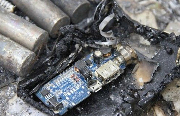 攜帶移動電源上飛機 先了解安全問題與規定 攜帶移動電源上飛機 先了解安全問題與規定